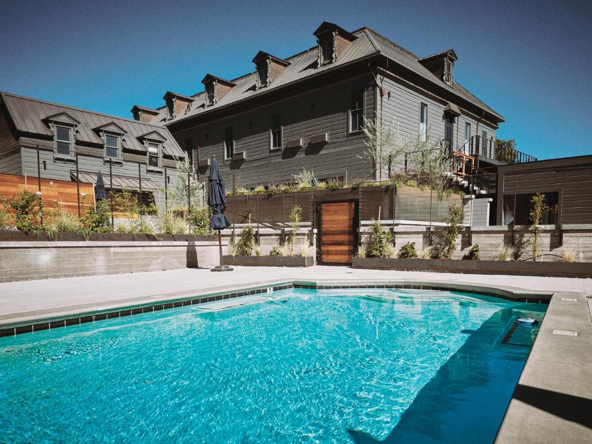Thatcher Hotel Hopland Exterior photo
